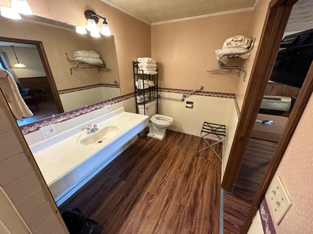 Valley Inn And Suites 弗伦奇利克 外观 照片