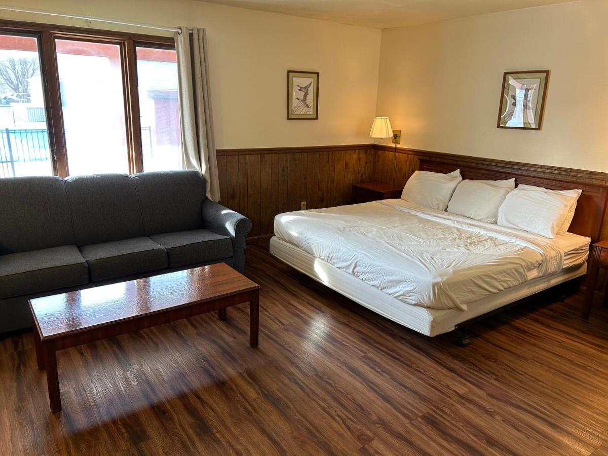 Valley Inn And Suites 弗伦奇利克 外观 照片