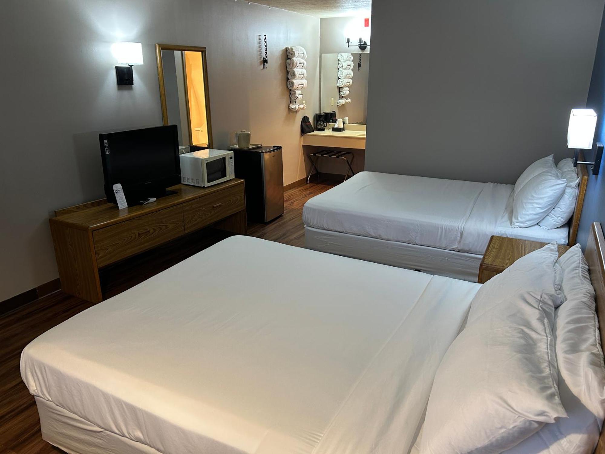 Valley Inn And Suites 弗伦奇利克 外观 照片