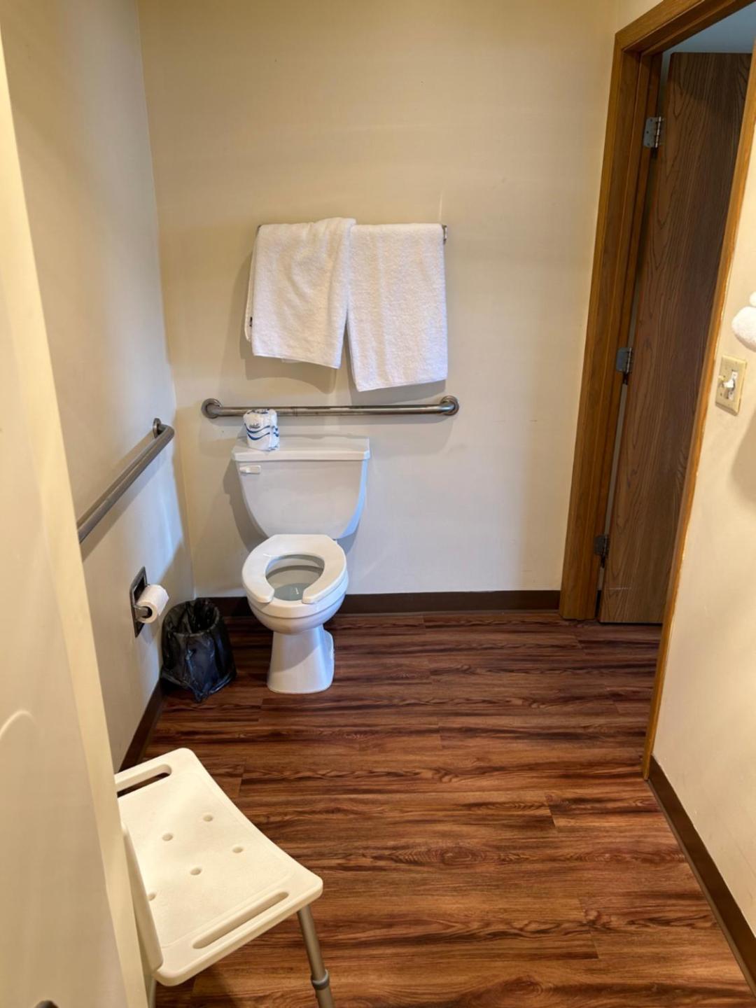 Valley Inn And Suites 弗伦奇利克 外观 照片