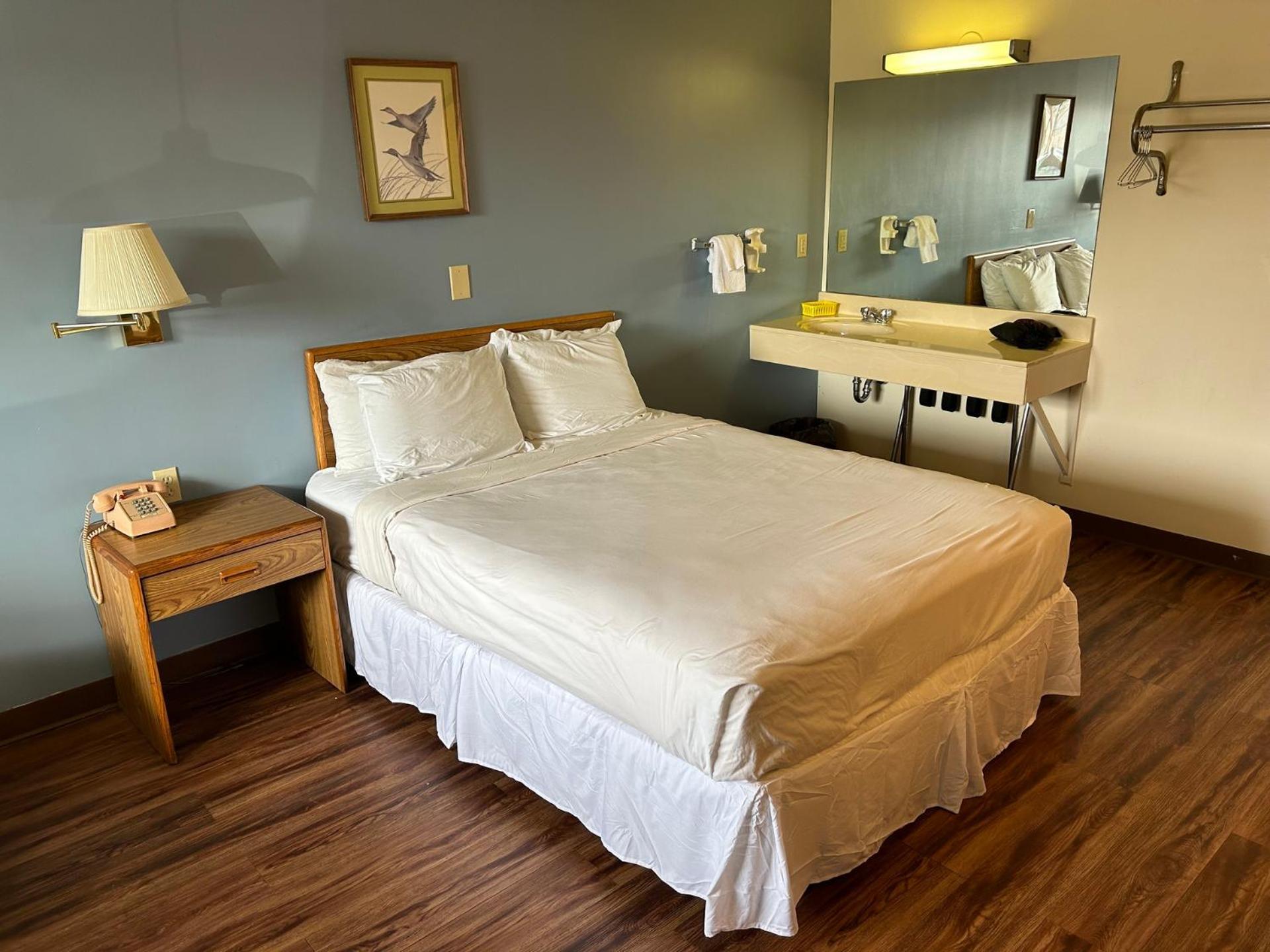 Valley Inn And Suites 弗伦奇利克 外观 照片