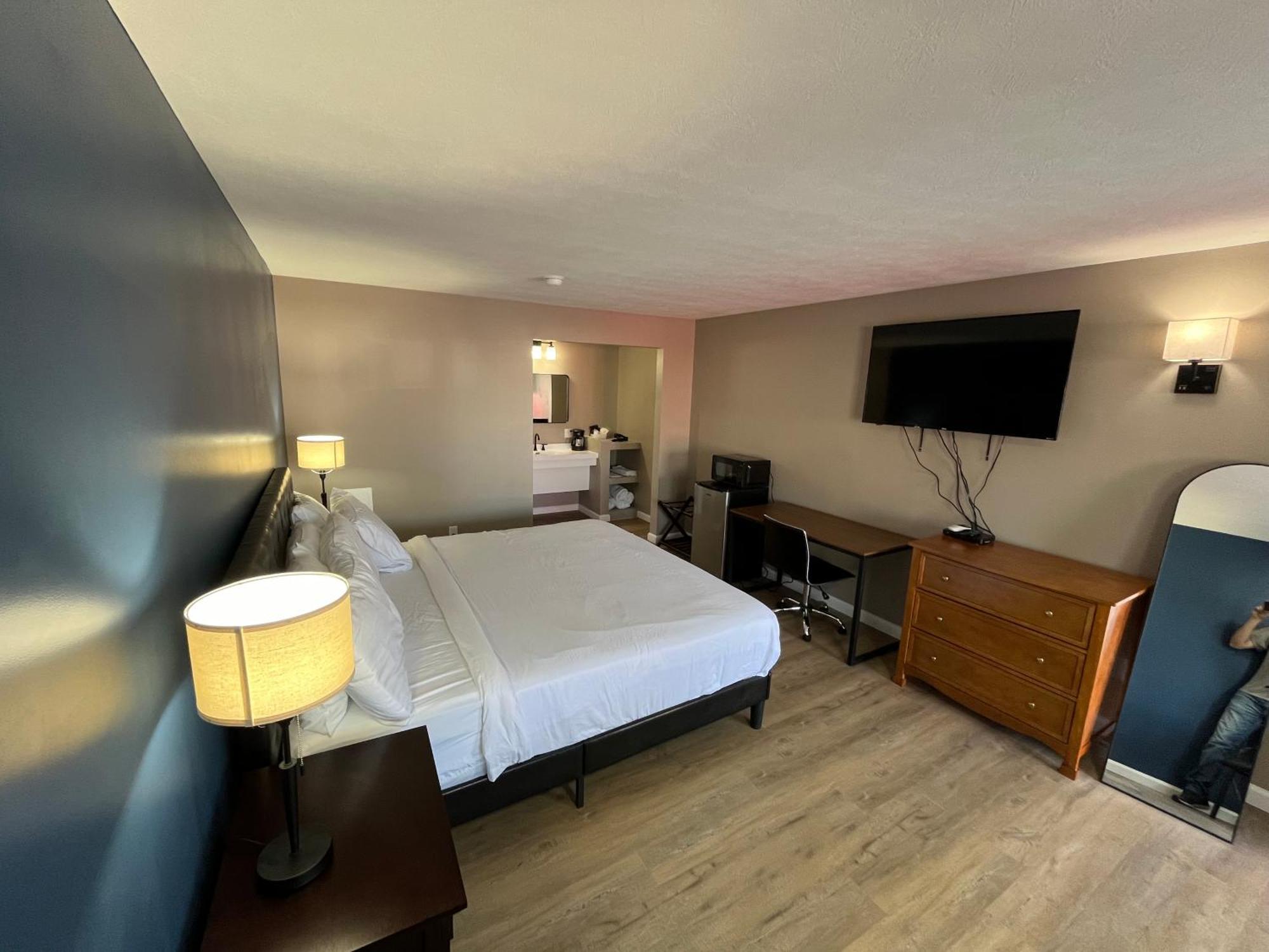 Valley Inn And Suites 弗伦奇利克 外观 照片